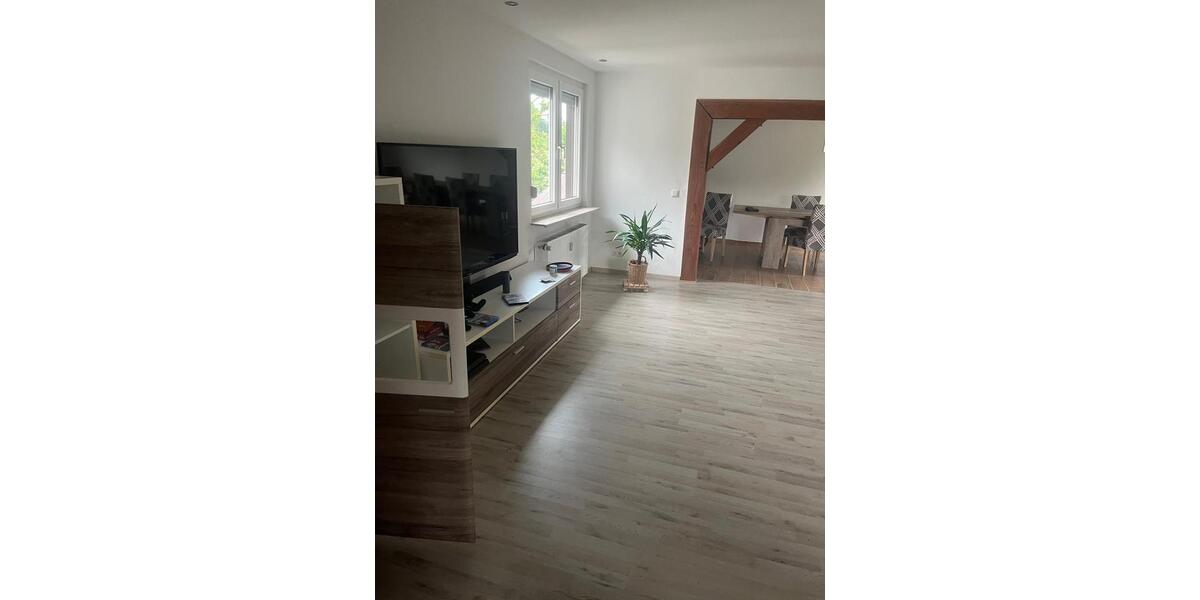 Etagenwohnung Eime - 4 Zimmer, 100 m&sup2;, 850&euro; | Angebot:25930709