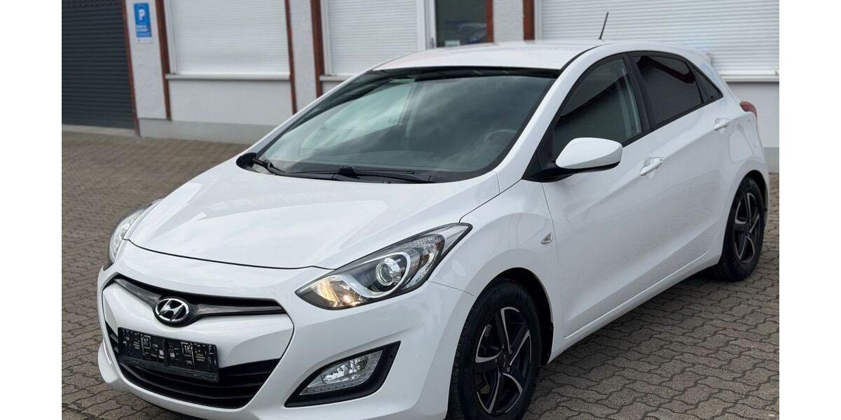 Hyundai i30 115.600 km 7.390 &euro; Salzgitter 38229