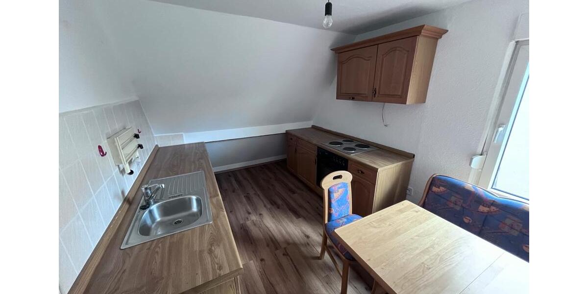 Reihenhaus Delligsen - 7 Zimmer, 195 m&sup2;, 1.050&euro; | Angebot:26603333