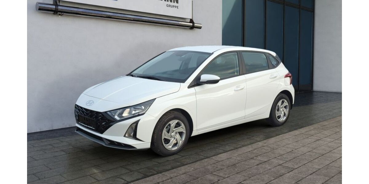 Hyundai i20 9.198 km 17.450 &euro; Salzgitter 38229