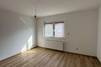Wohnung Delligsen - 2 Zimmer, 82 m&sup2;, 710&euro; | Angebot:25661746