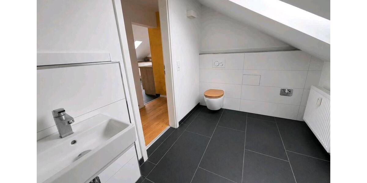 Dachgeschoßwohnung Coppenbrügge - 3.5 Zimmer, 90 m&sup2;, 675&euro; | Angebot:26656890