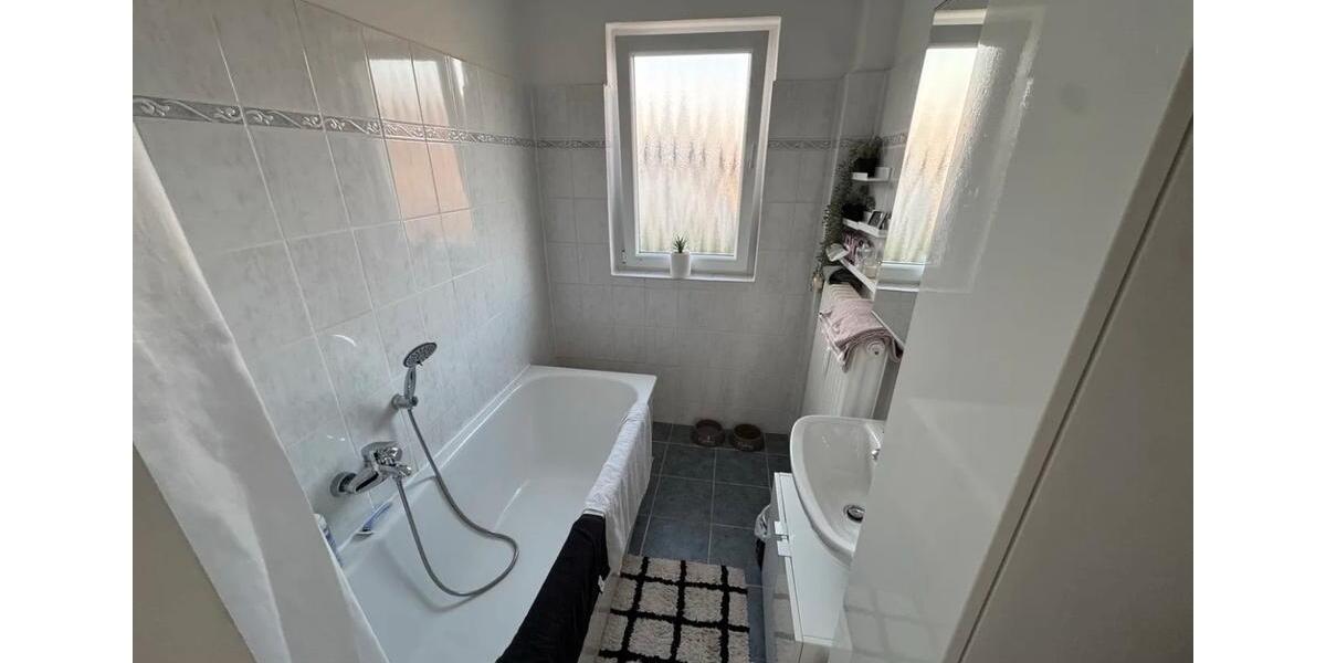 Etagenwohnung Hildesheim - 3 Zimmer, 97 m&sup2;, 935&euro; | Angebot:26020544