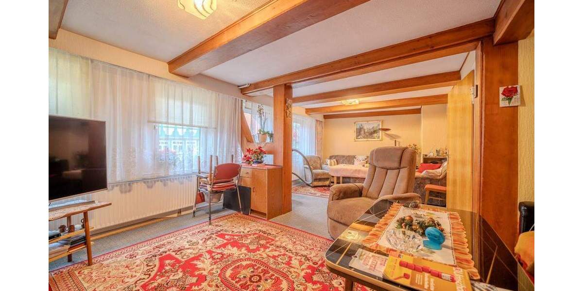 Mehrfamilienhaus, Wohnhaus Bad Salzdetfurth Detfurth - 7 Zimmer, 290 m&sup2;, 220.000&euro; | Angebot:25835327