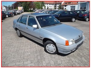 Opel Kadett E Beauty Lim. SEDAN GSD AUTOM- SERVO 74.000 km 2.800 &euro; Hannover 30179