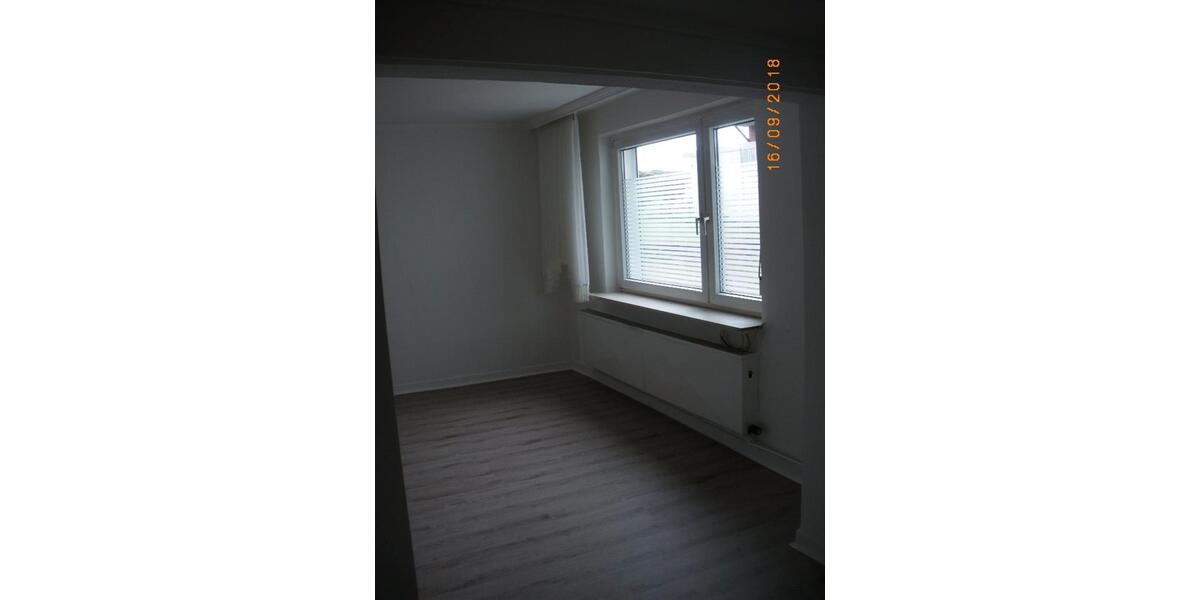 Etagenwohnung Holle - 6 Zimmer, 124 m&sup2;, 780&euro; | Angebot:26662502