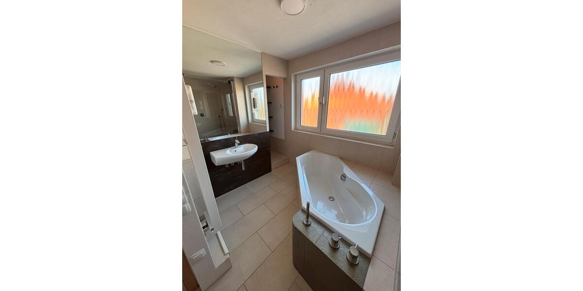 Reihenhaus Sehnde - 3 Zimmer, 87 m&sup2;, 299.000&euro; | Angebot:25404403