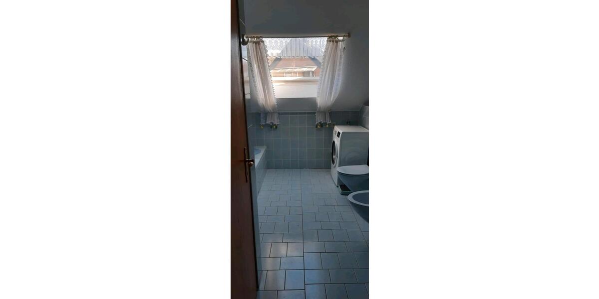 Etagenwohnung Hildesheim Itzum-Marienburg - 3 Zimmer, 100 m&sup2;, 780&euro; | Angebot:25299235