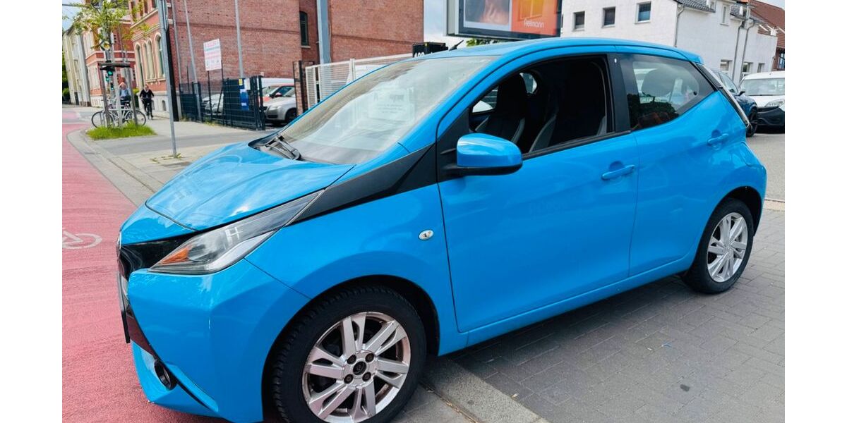 Toyota Aygo (X) 103.265 km 6.300 &euro; Hannover 30455