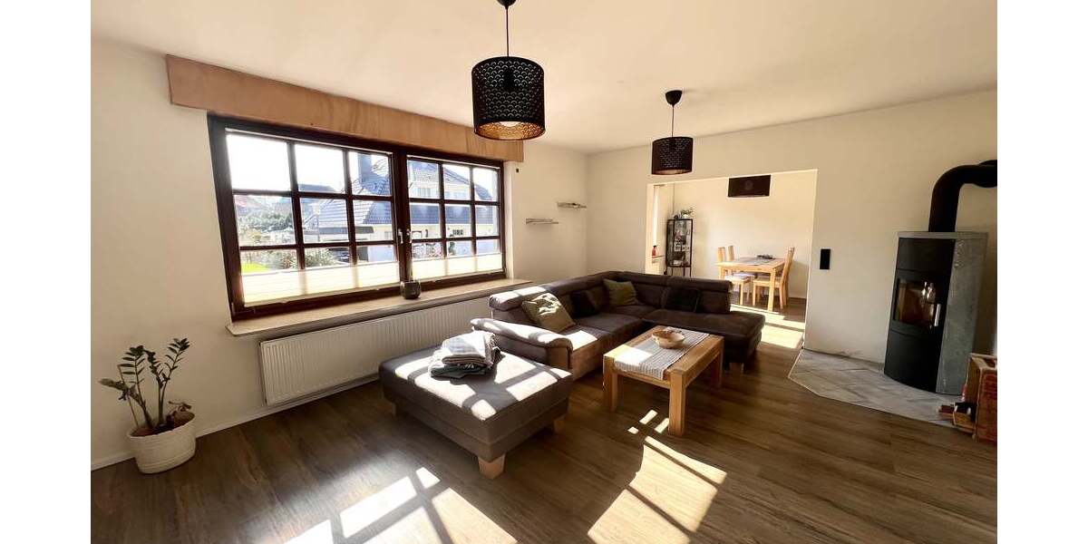 Modernisiertes Haus fürs Familienglück - Einfamilienhaus Elze | Angebot:25852492