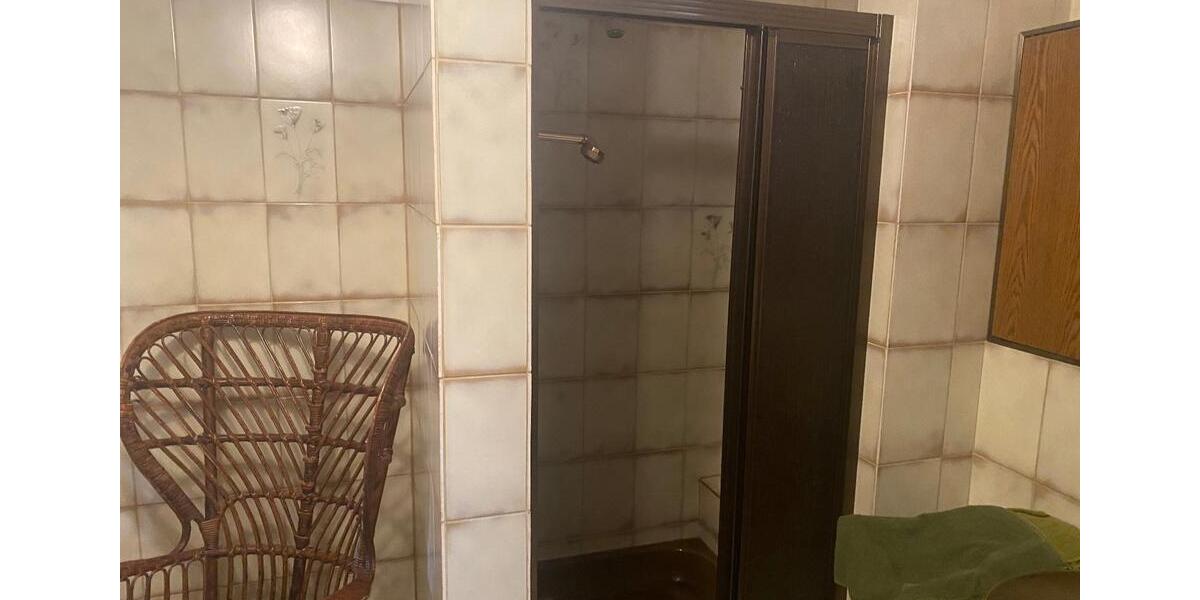 Etagenwohnung Hildesheim - 9 Zimmer, 228 m&sup2;, 1.650&euro; | Angebot:25022857