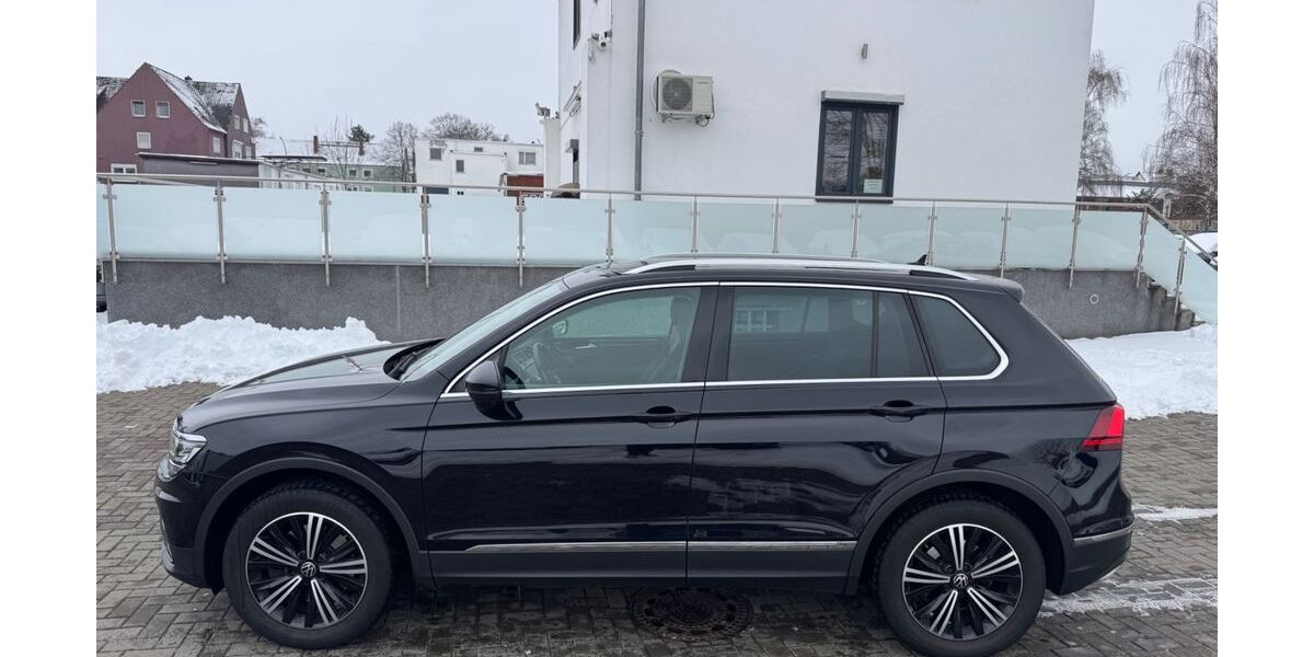 VW Tiguan 142.915 km 21.900 &euro; Salzgitter-Lebenstedt 38226