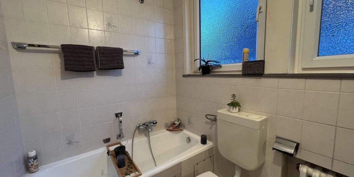 Einfamilienhaus Hildesheim Süd - 7 Zimmer, 175 m&sup2;, 365.000&euro; | Angebot:25865327