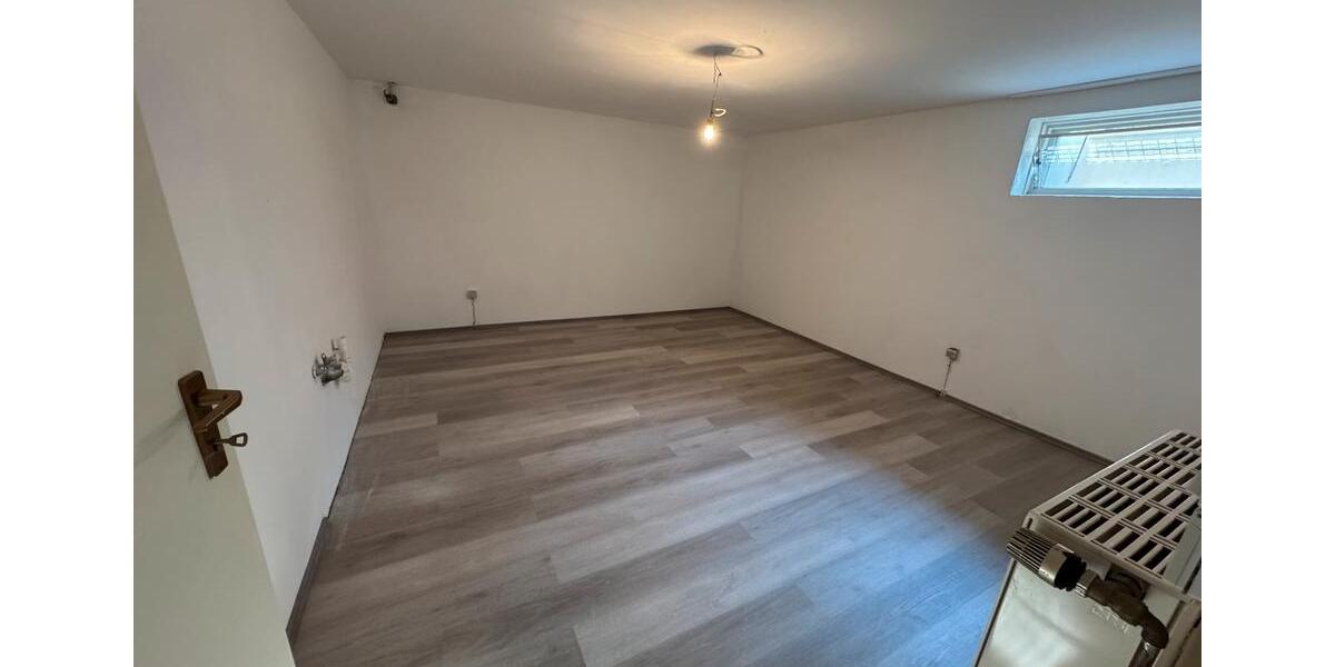 Etagenwohnung Hannover Buchholz-Kleefeld - 3 Zimmer, 90 m&sup2;, 650&euro; | Angebot:25311390