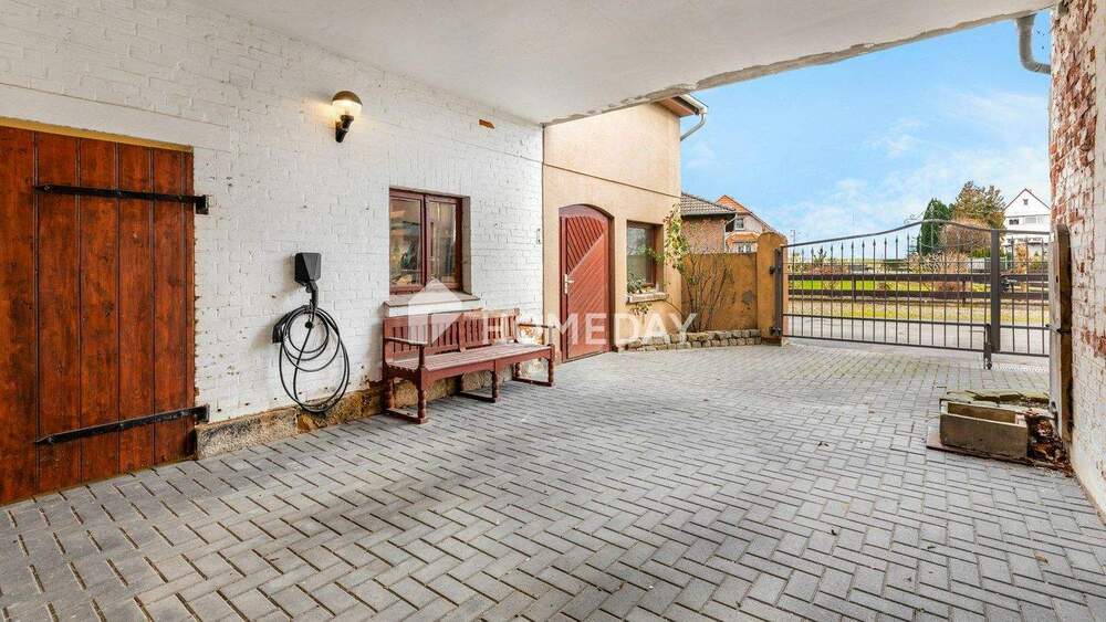 Einfamilienhaus Elze Esbeck - 8 Zimmer, 260 m&sup2;, 349.500&euro; | Angebot:25846119