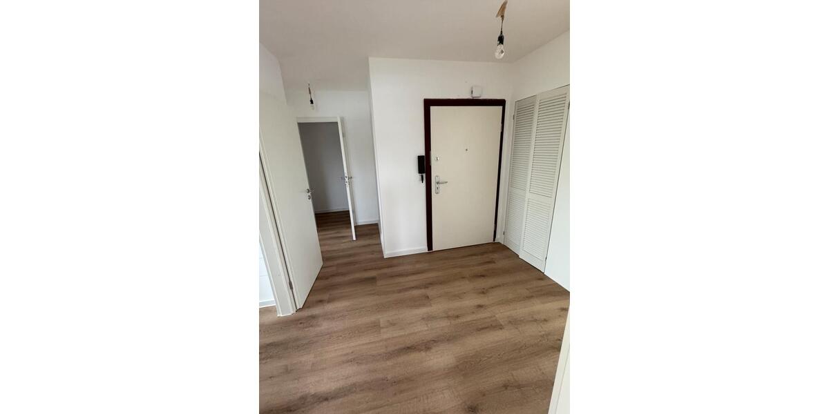 Etagenwohnung Hemmingen - 3.5 Zimmer, 85 m&sup2;, 1.495&euro; | Angebot:25930708