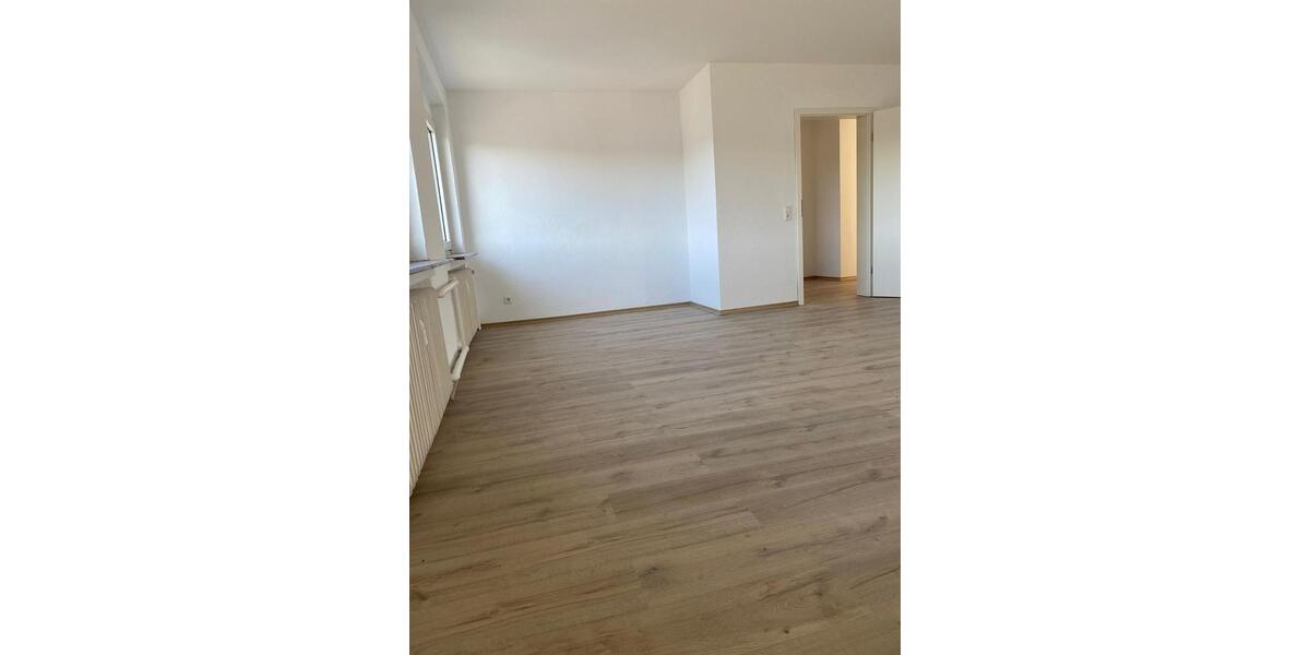 Dachgeschoßwohnung Lehrte - 3 Zimmer, 78 m&sup2;, 830&euro; | Angebot:25613292