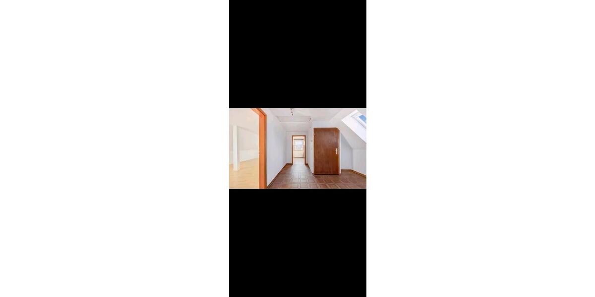 Dachgeschoßwohnung Pattensen - 2 Zimmer, 70 m&sup2;, 930&euro; | Angebot:25934295
