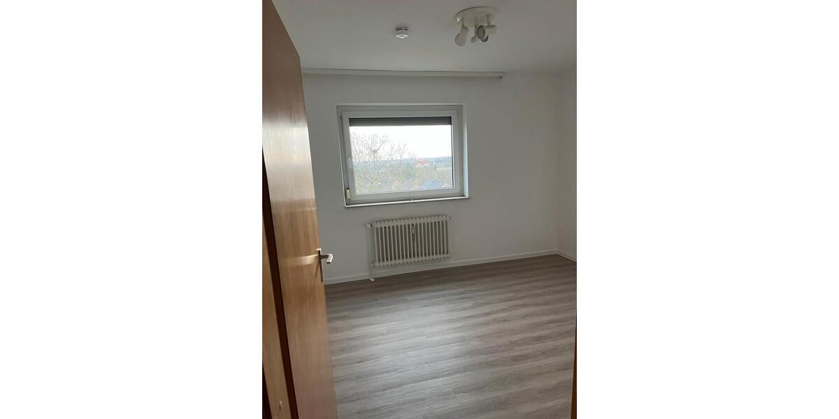 Etagenwohnung Hildesheim Himmelsthür - 3 Zimmer, 82 m&sup2;, 779&euro; | Angebot:25303011