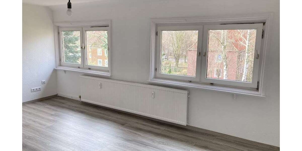 Etagenwohnung Salzgitter Lebenstedt - 3 Zimmer, 61 m&sup2;, 357&euro; | Angebot:25473885