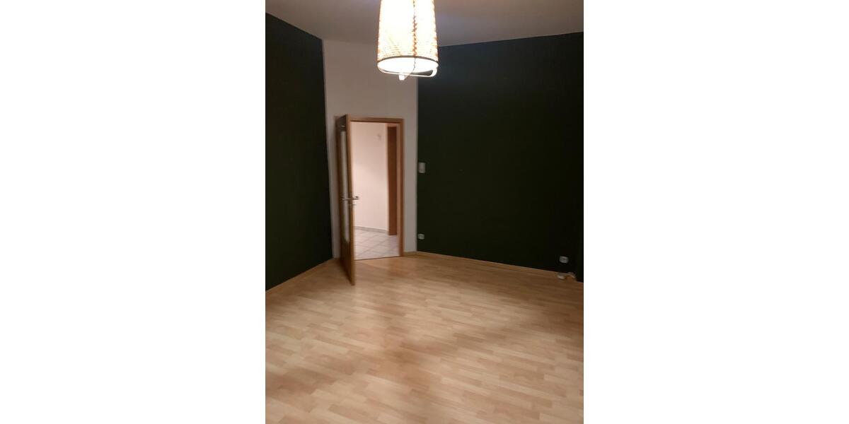 Etagenwohnung Hildesheim Himmelsthür - 4 Zimmer, 80 m&sup2;, 215.000&euro; | Angebot:27101703