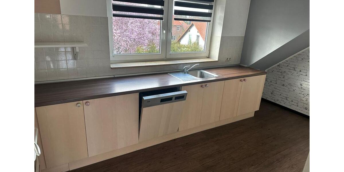 Dachgeschoßwohnung Sehnde - 3 Zimmer, 89 m&sup2;, 800&euro; | Angebot:25989530