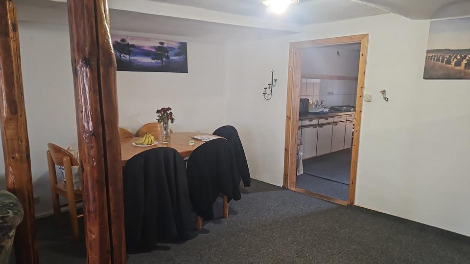 Etagenwohnung Alfeld (Leine) - 3 Zimmer, 100 m&sup2;, 1.000&euro; | Angebot:25590490