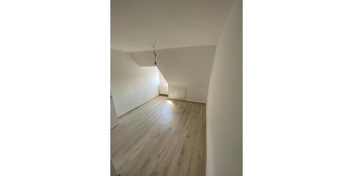 Dachgeschoßwohnung Hildesheim - 3 Zimmer, 59 m&sup2;, 645&euro; | Angebot:25852170
