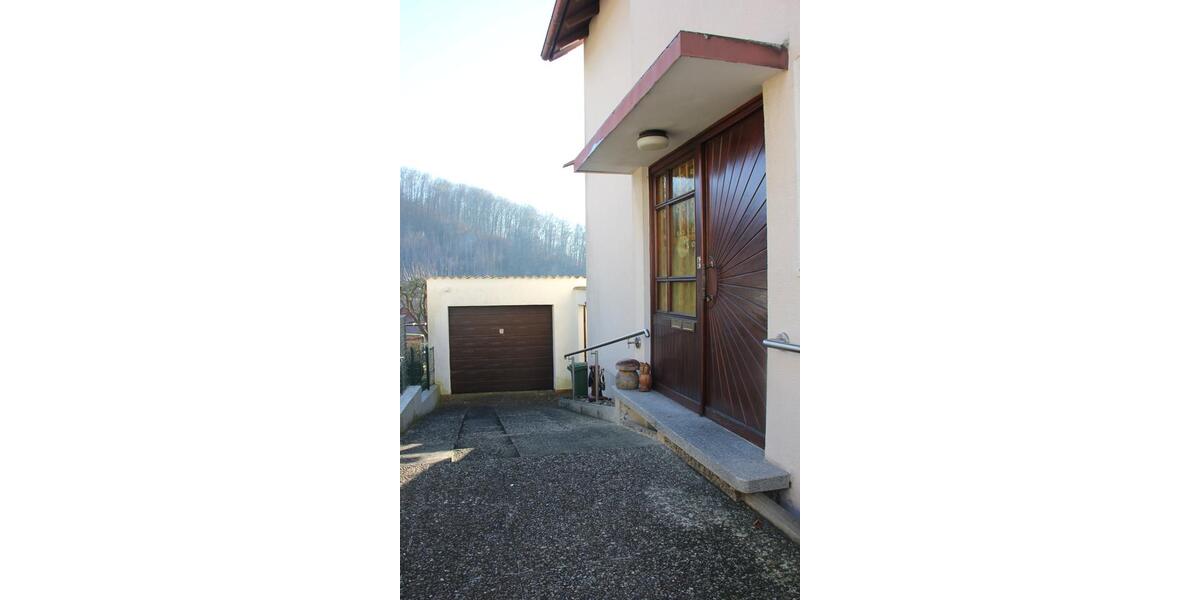 Mehrfamilienhaus, Wohnhaus Alfeld (Leine) - 11 Zimmer, 214 m&sup2;, 275.000&euro; | Angebot:24239417