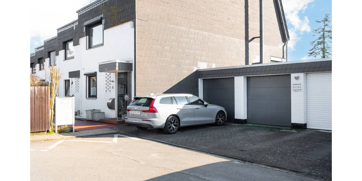 Reihenendhaus Lehrte - 7 Zimmer, 145 m&sup2;, 299.900&euro; | Angebot:26015800