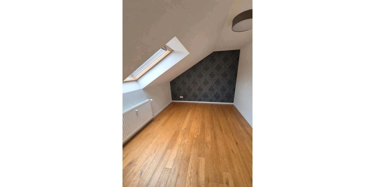 Dachgeschoßwohnung Coppenbrügge - 3.5 Zimmer, 90 m&sup2;, 675&euro; | Angebot:26656890