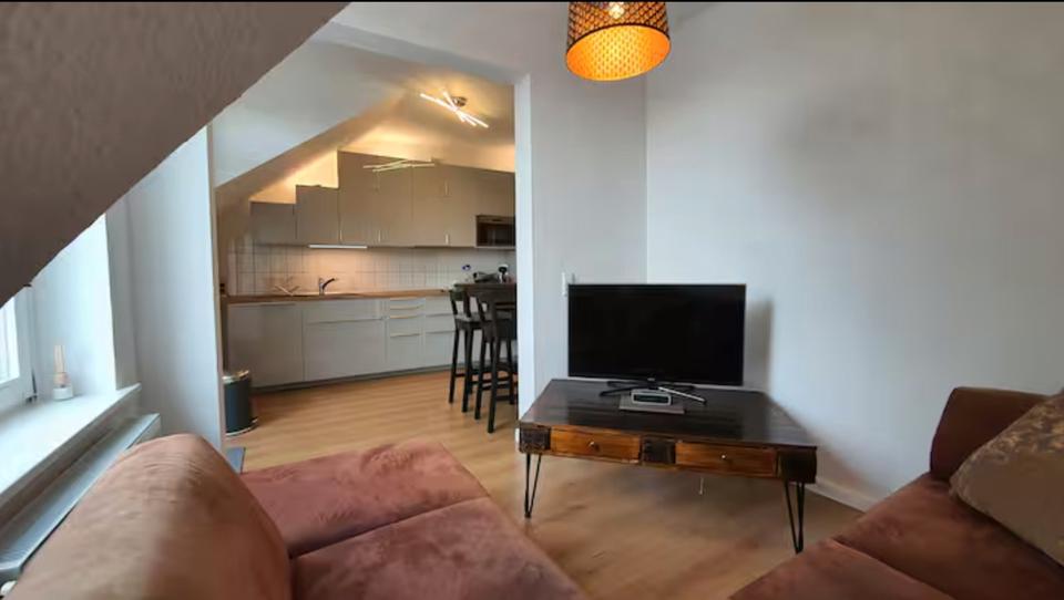 Dachgeschoßwohnung Hannover Döhren-Wülfel - 2.5 Zimmer, 62 m&sup2;, 1.000&euro; | Angebot:26576078