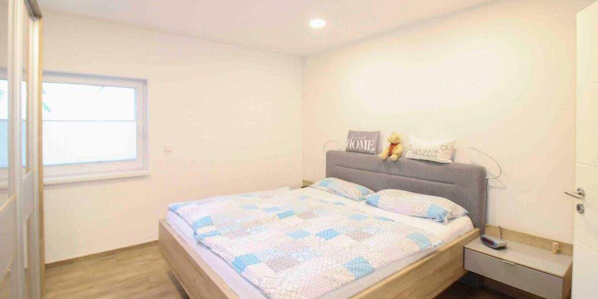 Etagenwohnung Söhlde Hoheneggelsen - 3 Zimmer, 155 m&sup2;, 349.000&euro; | Angebot:26019324