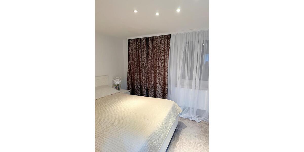 Einfamilienhaus Salzhemmendorf - 8 Zimmer, 240 m&sup2;, 350.000&euro; | Angebot:27002049