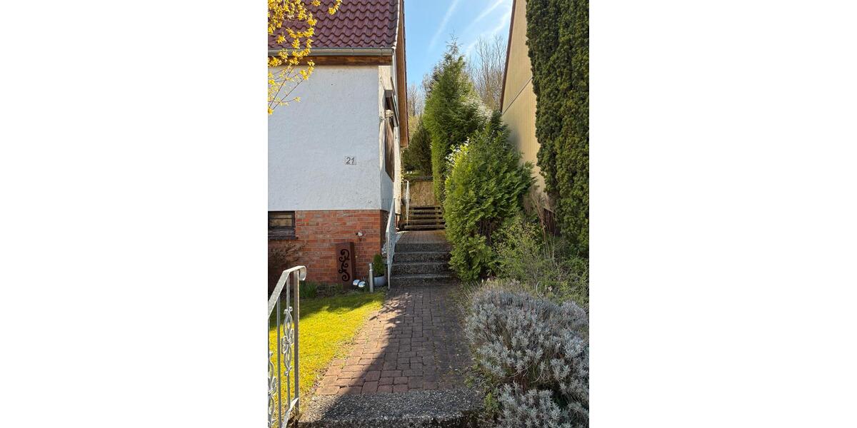 Einfamilienhaus Bad Salzdetfurth - 7 Zimmer, 125 m&sup2;, 290.000&euro; | Angebot:26062031