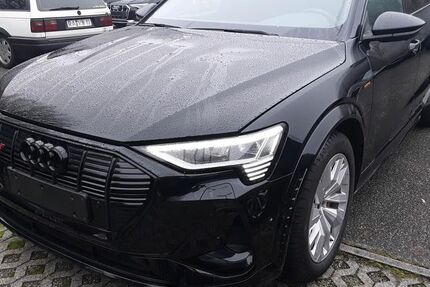 Audi e-tron 58.500 km 41.950 &euro; Salzgitter 38259