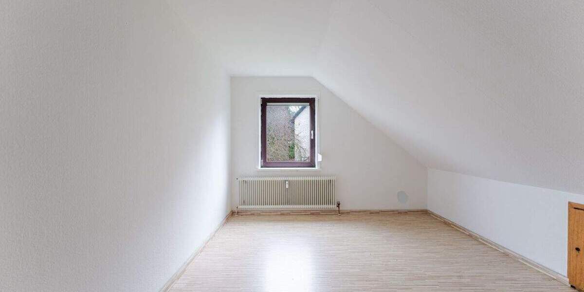 Mehrfamilienhaus, Wohnhaus Diekholzen - 9 Zimmer, 199 m&sup2;, 294.000&euro; | Angebot:25738475