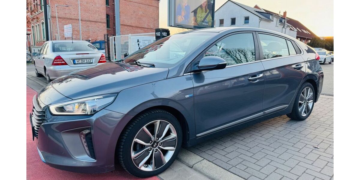 Hyundai IONIQ 215.000 km 9.950 &euro; Hannover 30455