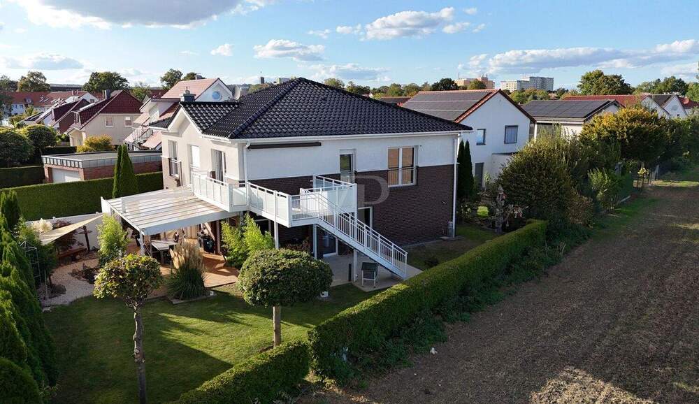 Einfamilienhaus Ronnenberg / Empelde Empelde - 5 Zimmer, 240 m&sup2;, 999.000&euro; | Angebot:25771289