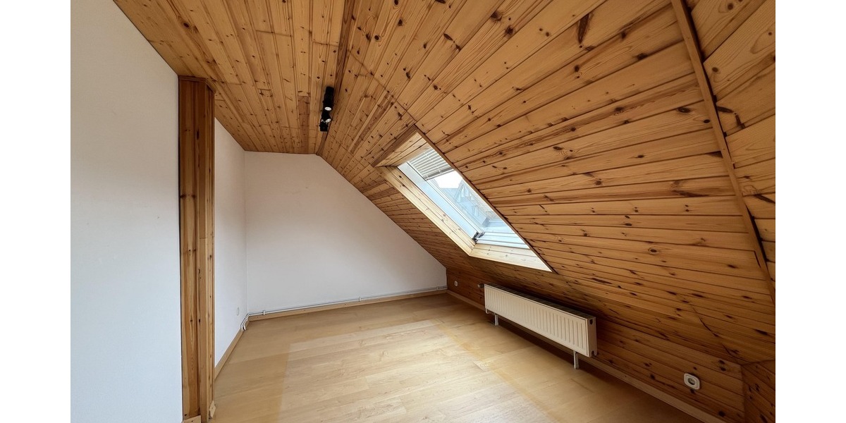 Großzügiges Wohnglück mit Platzgarantie - Etagenwohnung Hildesheim Itzum | Angebot:27312431