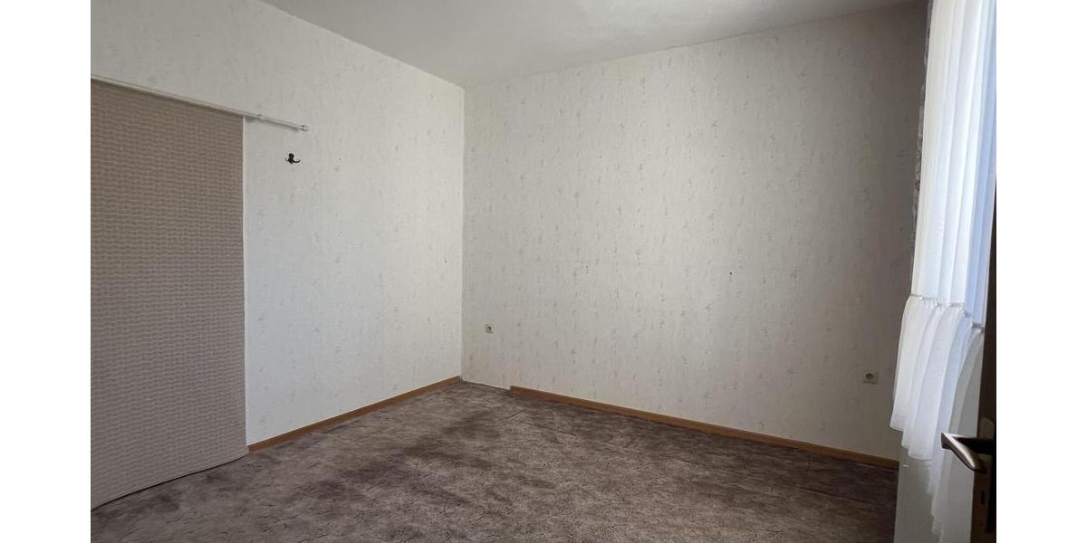 Viel Freiraum für Ihre Ideen - Mehrfamilienhaus, Wohnhaus Hildesheim Himmelsthür | Angebot:25646005