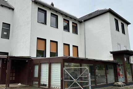 Wohnung Hildesheim Oststadt/Stadtfeld - 6 Zimmer, 180 m&sup2;, 1.190&euro; | Angebot:24587675