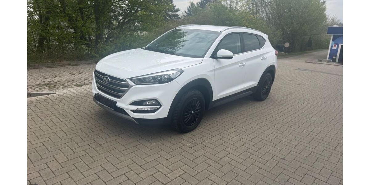 Hyundai TUCSON 133.978 km 12.700 &euro; Burgdorf 38272