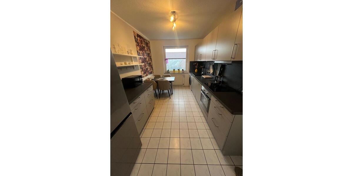 Etagenwohnung Giesen - 3 Zimmer, 85 m&sup2;, 1.090&euro; | Angebot:25723875