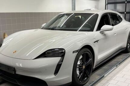 Porsche Taycan 49.950 km 63.990 &euro; Hannover 30453
