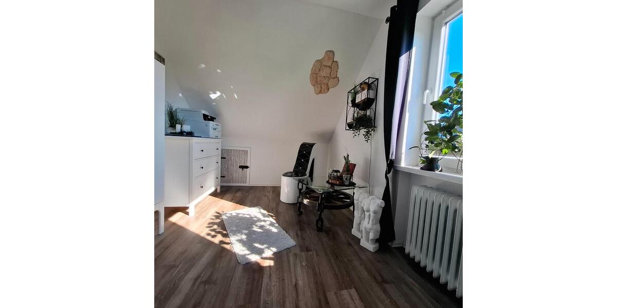 Dachgeschoßwohnung Peine Peine Kernstadt - 3 Zimmer, 78 m&sup2;, 159.000&euro; | Angebot:26588421