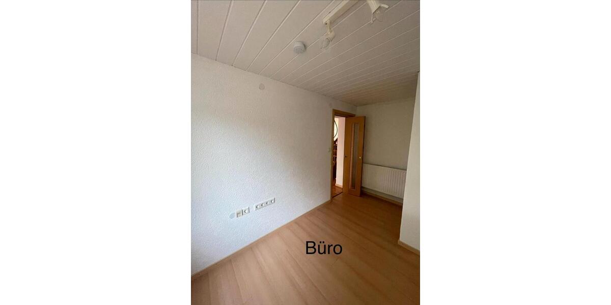 Erdgeschoßwohnung Hildesheim Oststadt/Stadtfeld - 5 Zimmer, 90 m&sup2;, 920&euro; | Angebot:26611306