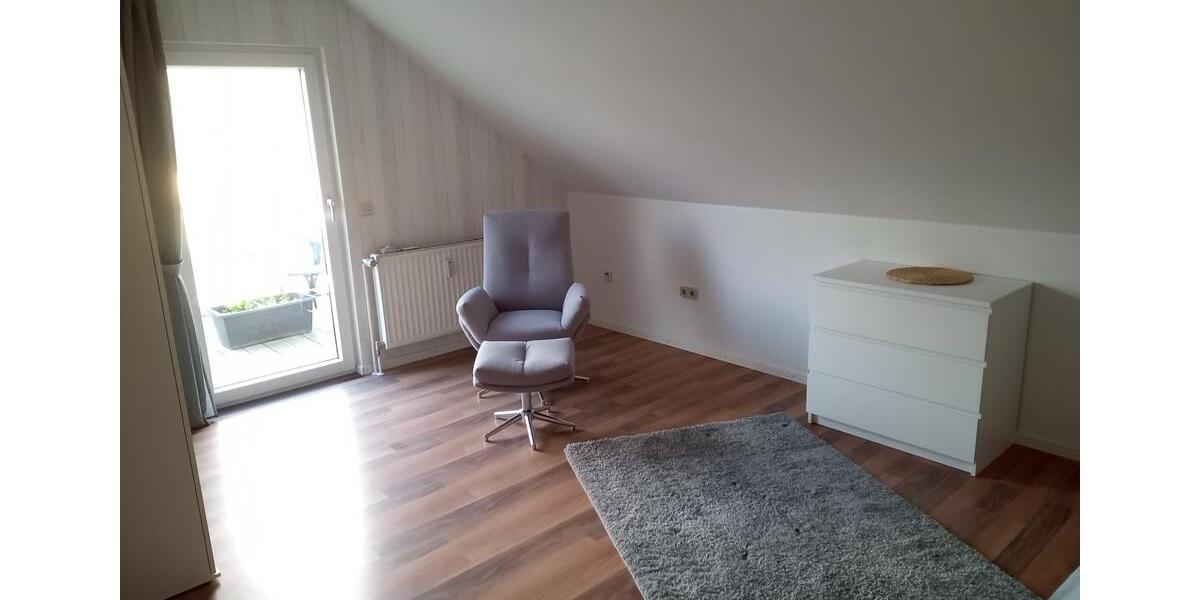 Dachgeschoßwohnung Giesen - 1 Zimmer, 40 m&sup2;, 510&euro; | Angebot:25869758