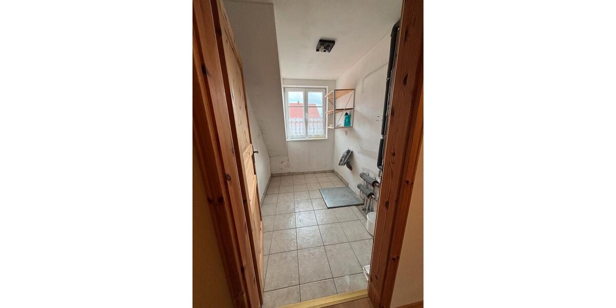 Dachgeschoßwohnung Bockenem - 3 Zimmer, 94 m&sup2;, 795&euro; | Angebot:25048536