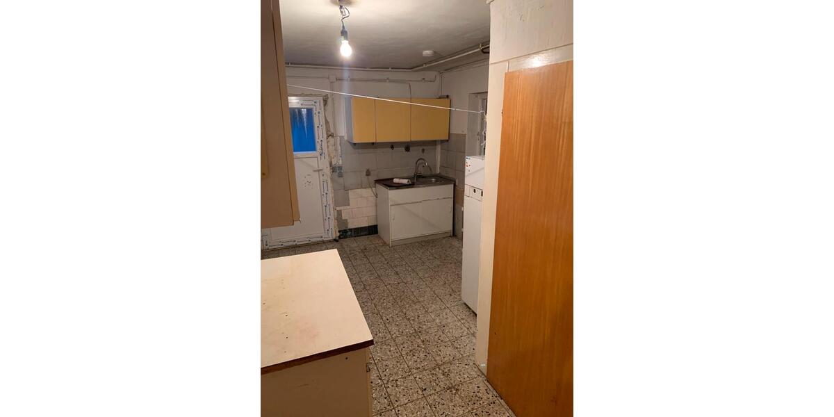 Einfamilienhaus Baddeckenstedt - 7 Zimmer, 150 m&sup2;, 145.000&euro; | Angebot:24833133